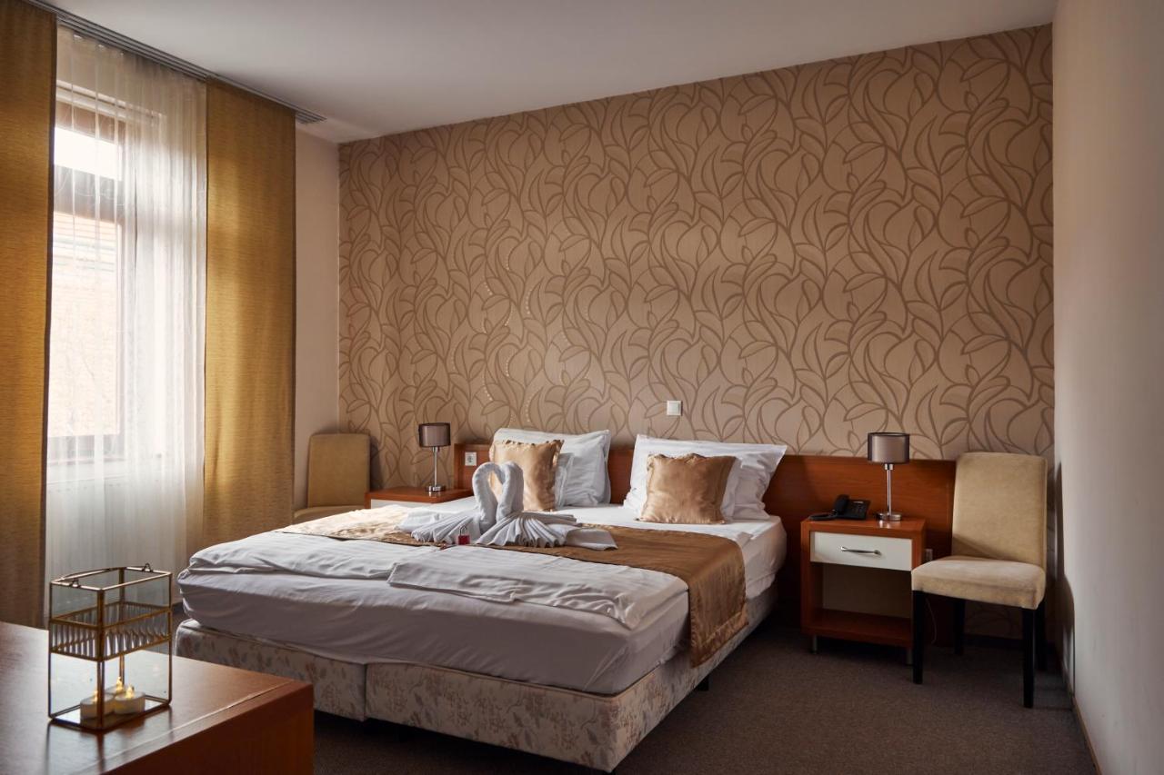Boutique Hotel Sopianae Pécs Exteriör bild